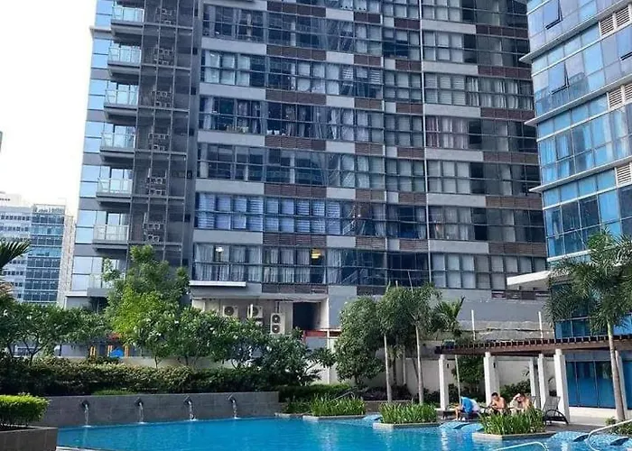 Apartahotel Uptown Parksuite Tower 2 Bgc With Balcony Manila